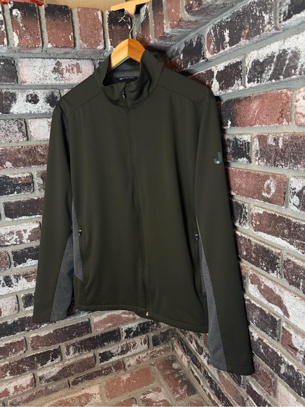 Cutter & Buck JEEP logo Softshell Olive Green & Gray Full-Zip Jacket